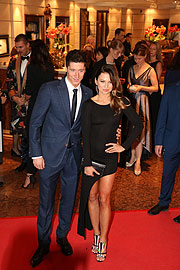 Robert Lewandowski mit Frau Anna (©Foto: Martin Schmitz)